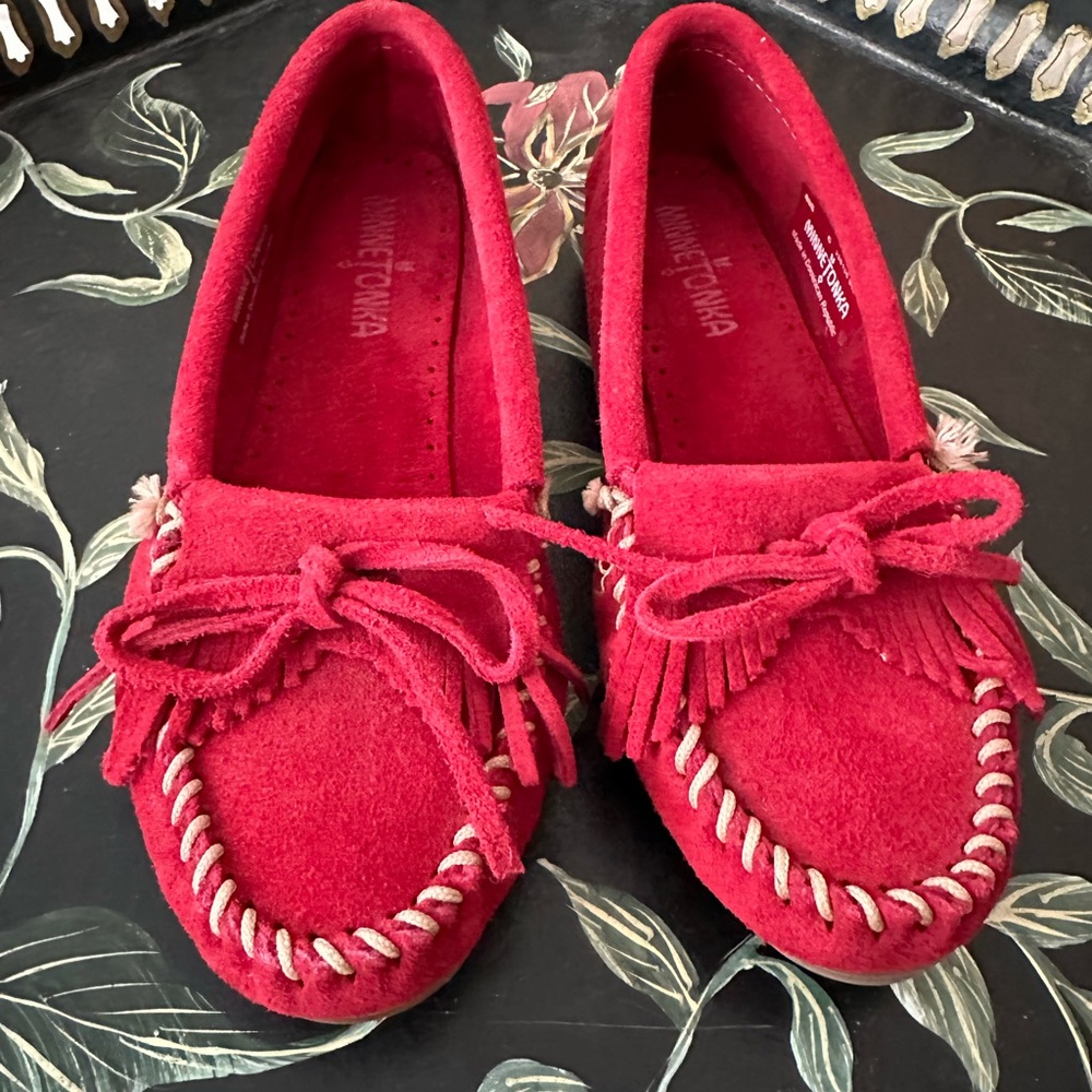 Minnetonka suede moccasins